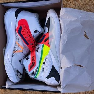 Puma Men’s Basketball Disc Rebirth size 10 great shoe never worn had5pair!